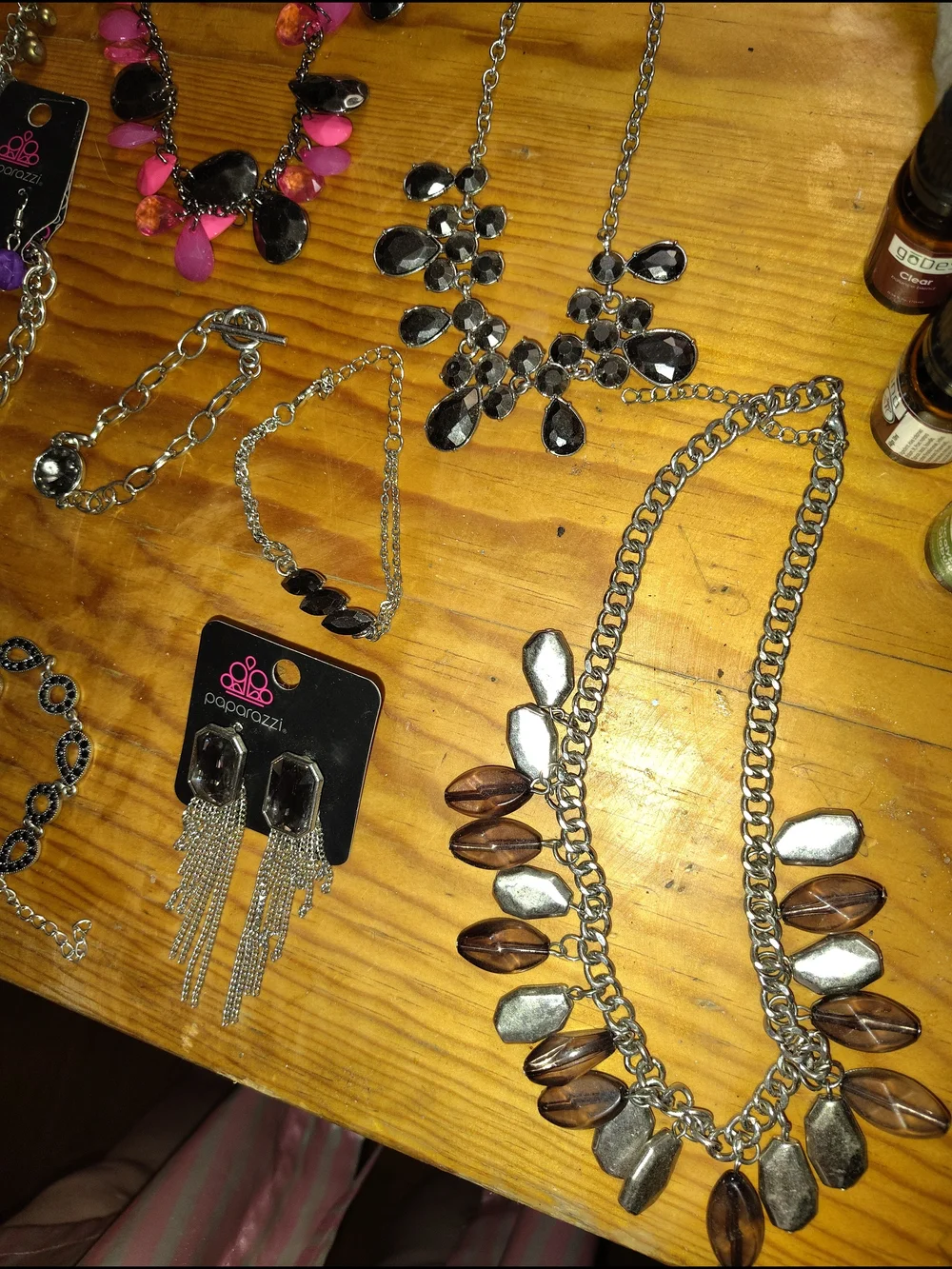 16 Pieces New Unworn Paparazzi Jewelry